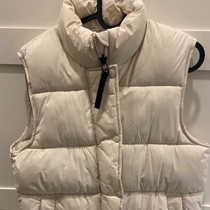 Women TAG puffer vest